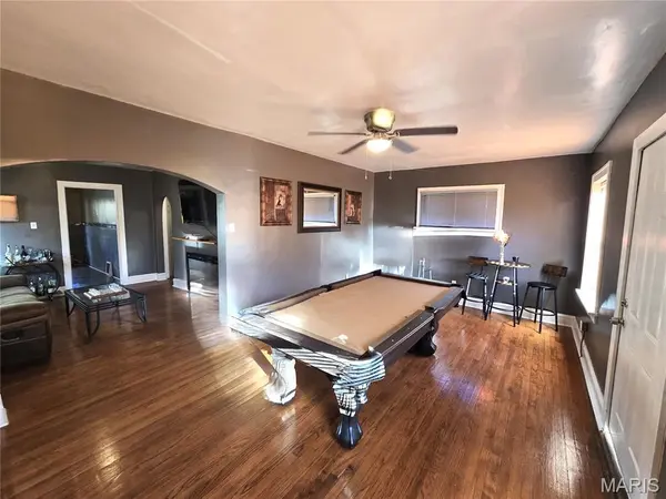 4649 Lee AVE, St Louis, MO 63115