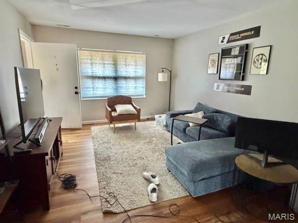 443 S Clay AVE #C, Kirkwood, MO 63122