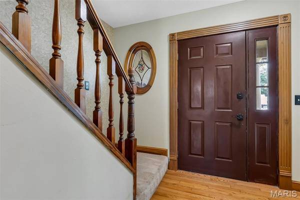 13 Tremaine CT, St Charles, MO 63304