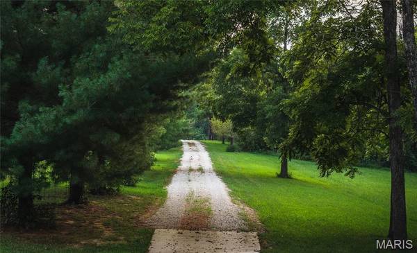 16470 Maries Road 521, Vichy, MO 65580