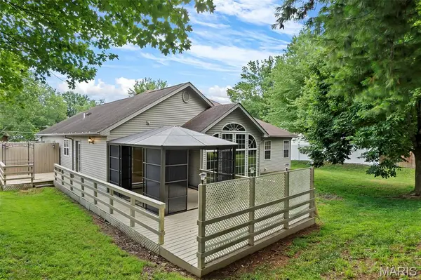 815 Pecan LN, Jackson, MO 63755