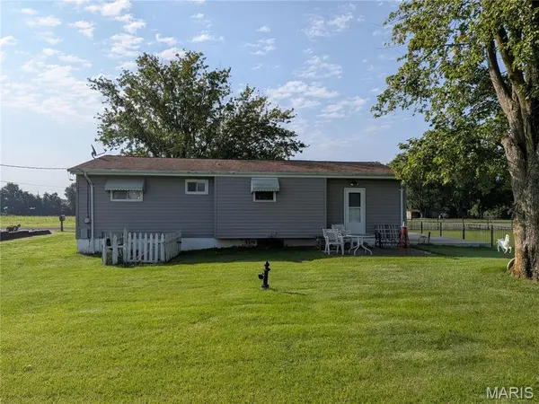2891 Rinnie CT, Arnold, MO 63010