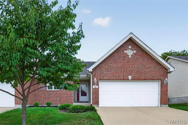 384-386 Shadow Pines DR, Wentzville, MO 63385