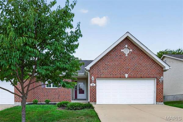 384-386 Shadow Pines DR, Wentzville, MO 63385