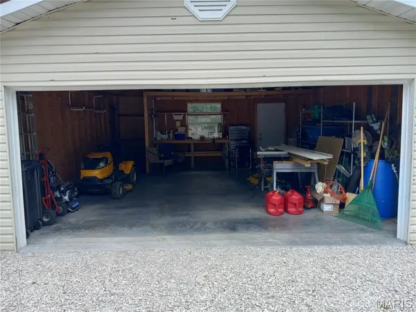 4082 State Highway EE, Owensville, MO 65066