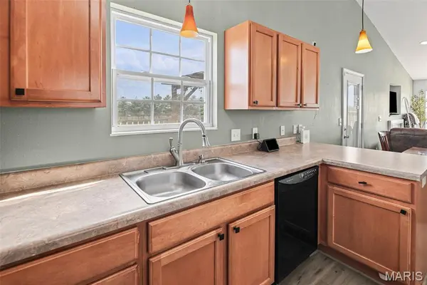 3420 Berwin Green DR, Belleville, IL 62220