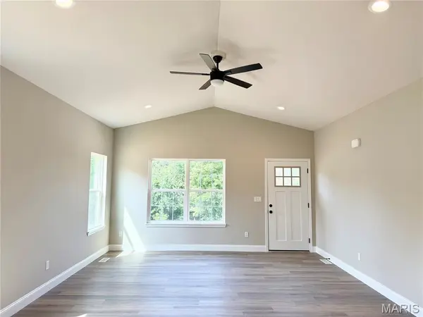 1413 Edgewood DR, Festus, MO 63028