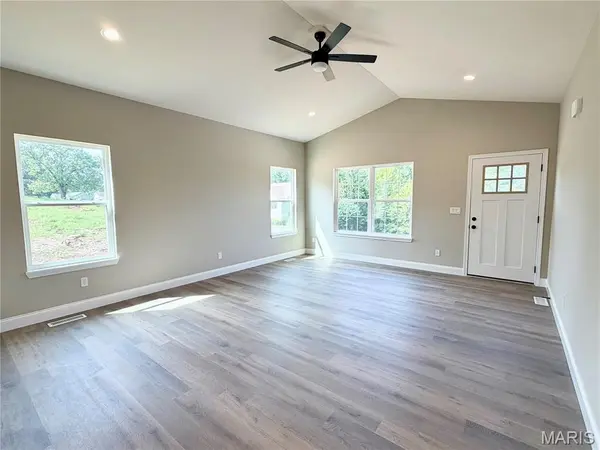 1413 Edgewood DR, Festus, MO 63028