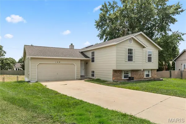 109 Golden Harvest CT, St Peters, MO 63376