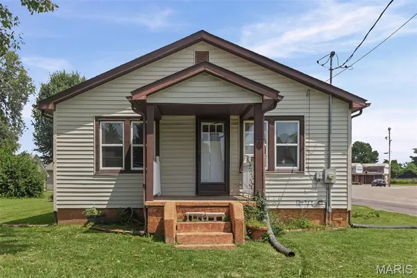 310 Market, Brighton, IL 62012