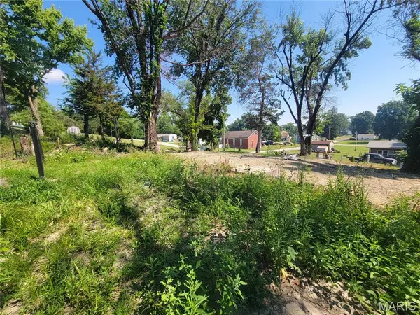 505 S 4th ST, Clarksville, MO 63336