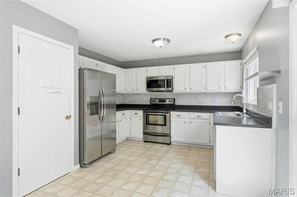 816 Ginger Wood CT, Unincorporated, MO 63021
