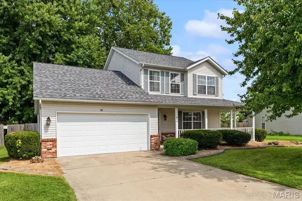 804 Country Meadow LN, Shiloh, IL 62221