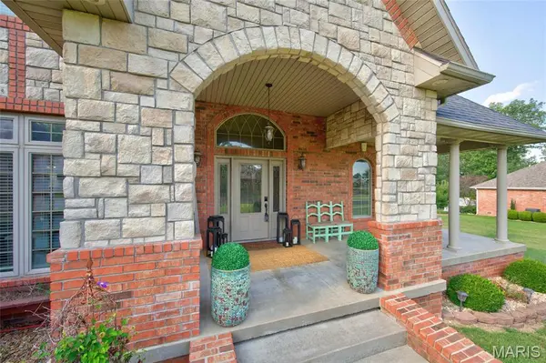 2528 Copperwood DR, Lebanon, MO 65536