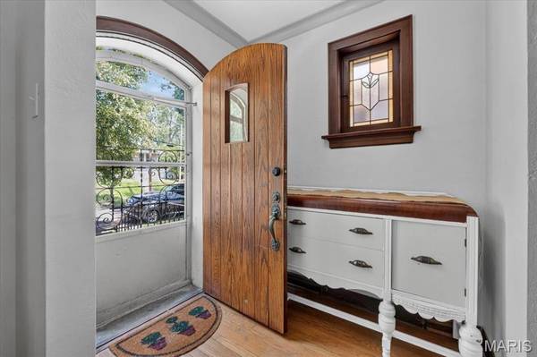 3758 Taft AVE, St Louis, MO 63116