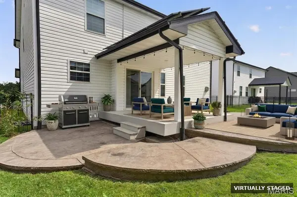 3444 Dakota DR, Shiloh, IL 62221