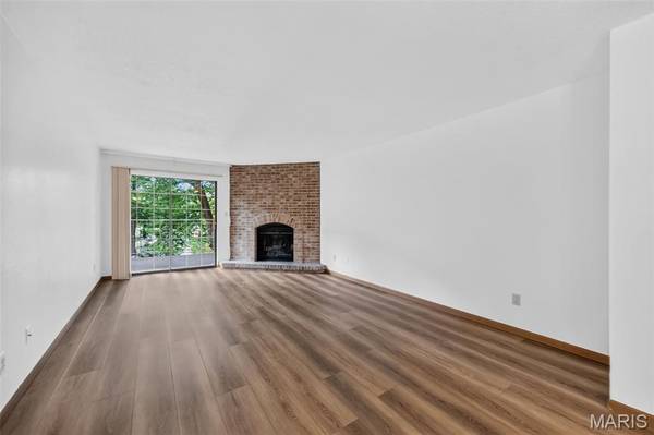 1440 Heritage LNDG #201, St Charles, MO 63303