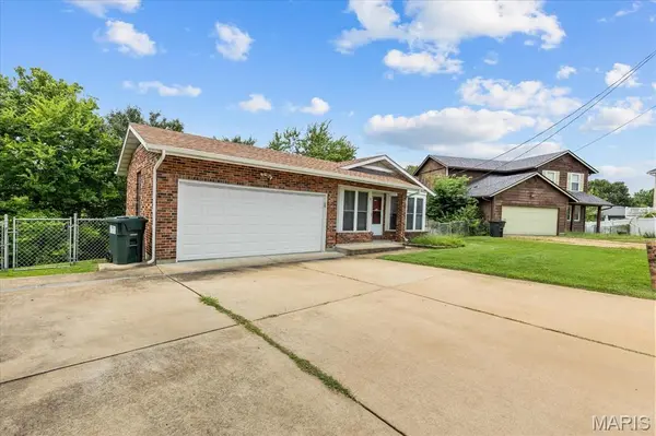 9 Matthew CT, Arnold, MO 63010