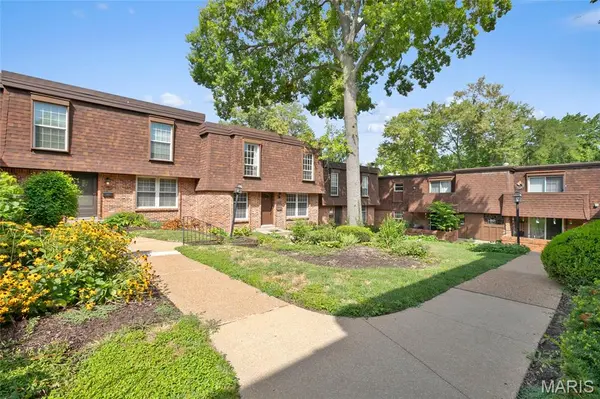 13511 Coliseum DR, Chesterfield, MO 63017