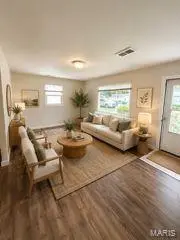 118 Paul AVE, Ferguson, MO 63135