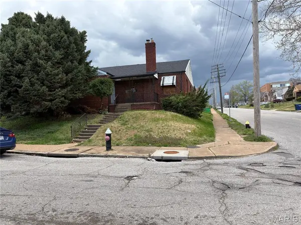 8459 Newby ST, St Louis, MO 63147