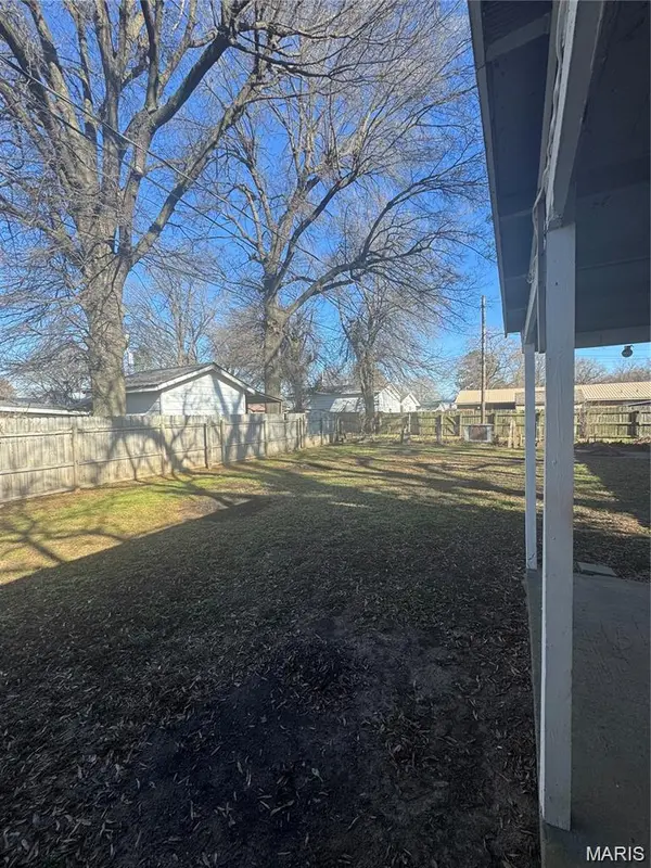 208 John R, Kennett, MO 63857