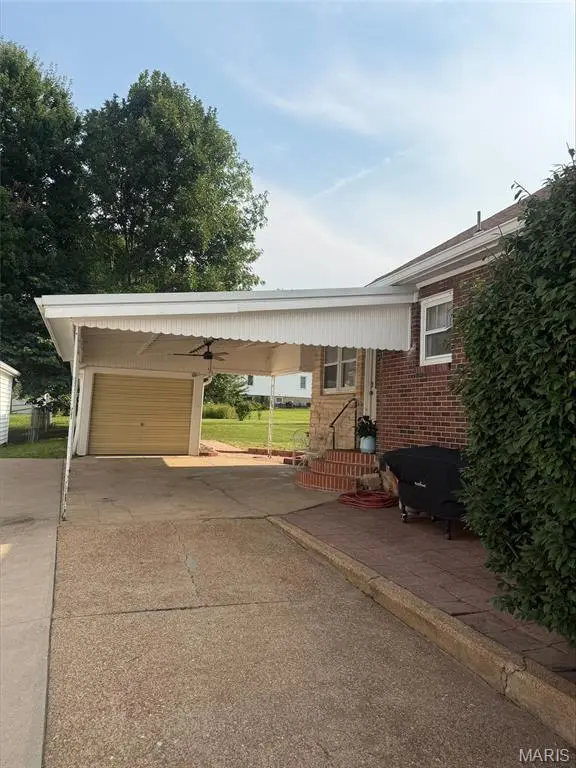 422 Stark BLVD, Hermann, MO 65041