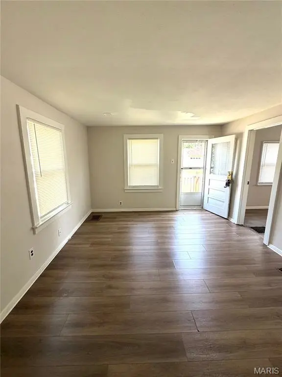 60 Connolly DR, Calverton Park, MO 63135