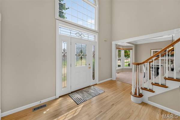 2319 Wellington Estates DR, Chesterfield, MO 63017