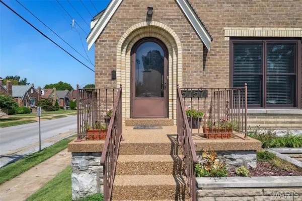 5757 Mardel AVE, St Louis, MO 63109