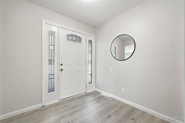 4980 Lockwig TRL, Florissant, MO 63033