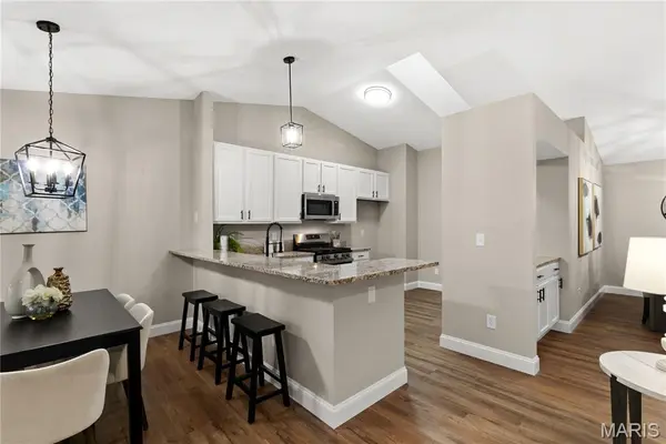 2717 Samuel DR, Dardenne Prairie, MO 63368