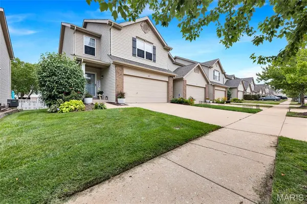 225 Shady Rock LN, O'fallon, MO 63368