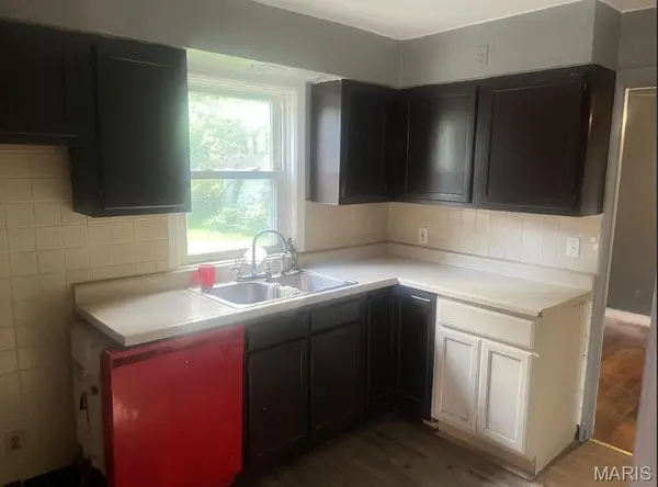 604 East AVE, St Louis, MO 63135