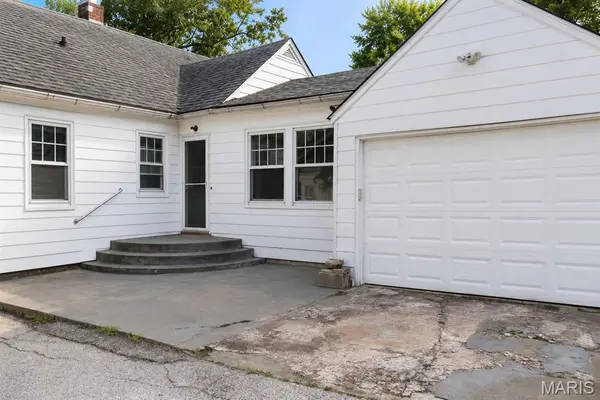 1208 Brown ST, Alton, IL 62002