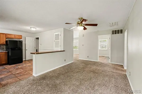6780 Lesli Mari CT, Florissant, MO 63033