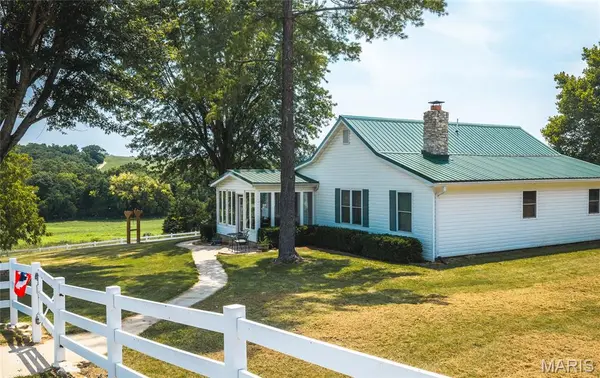 271 Freedom Trail, Belle, MO 65013
