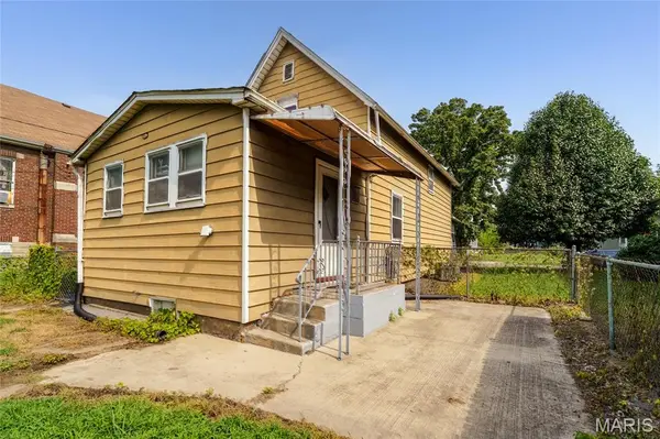 2402 E 25th ST, Granite City, IL 62040
