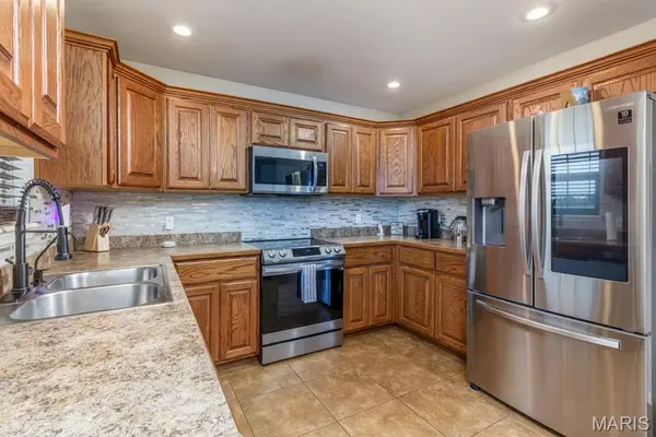 23645 Restore RD, Waynesville, MO 65583