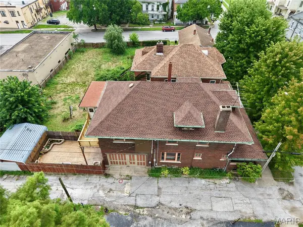 615 Center ST, Hannibal, MO 63401