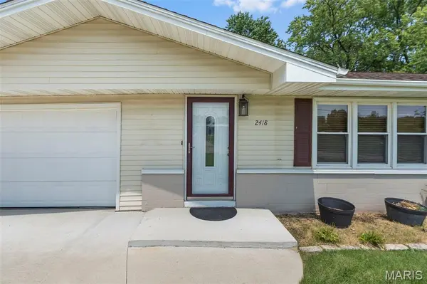 2418 Masters DR, Cape Girardeau, MO 63701