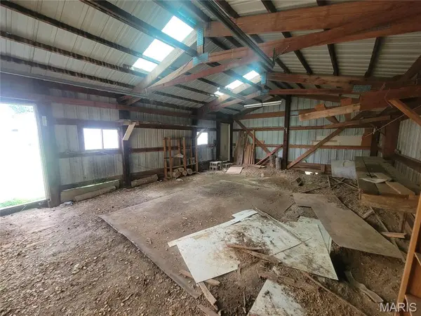 411 N 6th ST, Elsberry, MO 63343