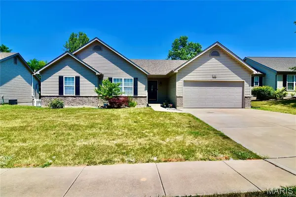 1318 Forest Way DR, Wentzville, MO 63385