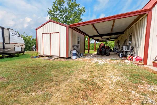 1258 Prater Homestead RD, Macks Creek, MO 65786