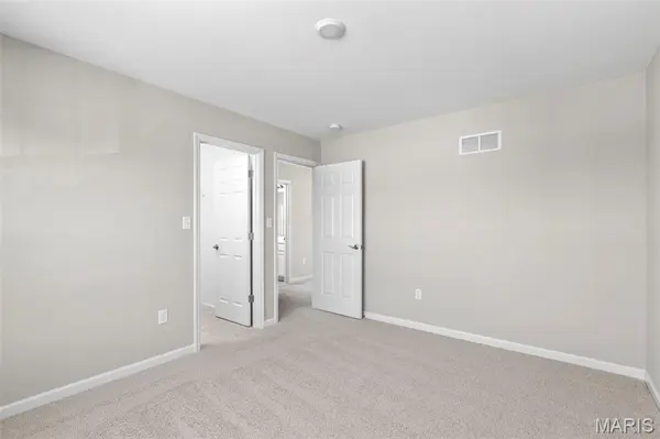 2 Hermitage II at Bluestem Estates, Lake St Louis, MO 63367