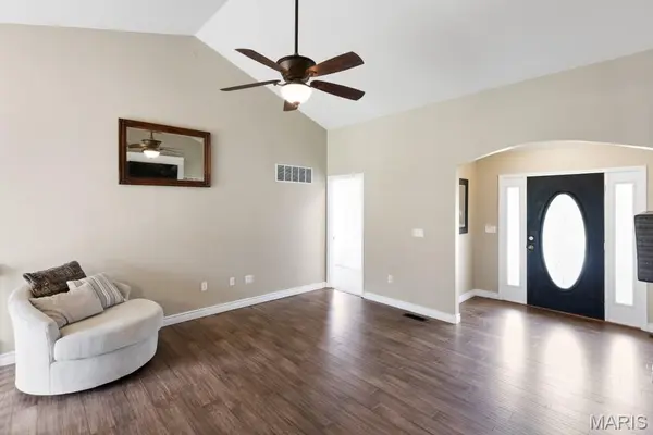 329 Meadow ST, Gerald, MO 63037
