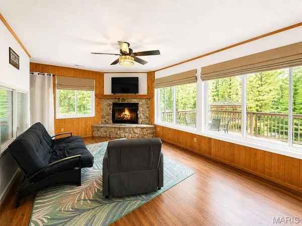 6221 Snowbird DR, French Village, MO 63036
