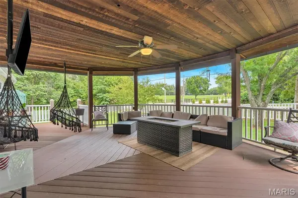 475 Mission Bay DR, Grover, MO 63040