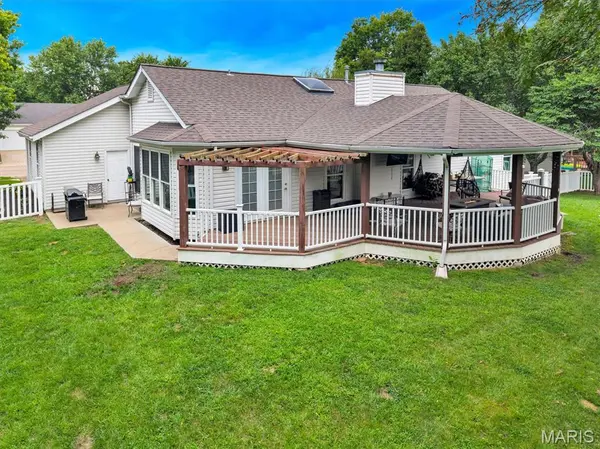475 Mission Bay DR, Grover, MO 63040