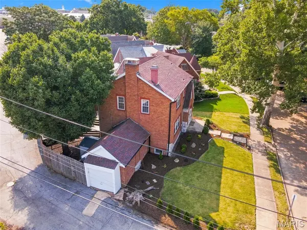 6427 Winona AVE, St Louis, MO 63109